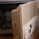 鍵がない金庫の解錠